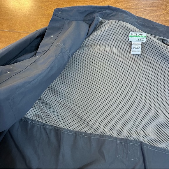 L.L. Bean Buzz Off Insect Shield Gray Button Up light weight Jacket size XXL Reg - Picture 9 of 14